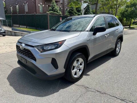 2021 Toyota RAV4 Hybrid LE AWD photo