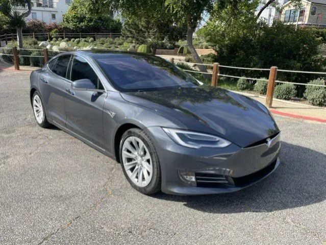 2018 Tesla Model S 75D AWD photo