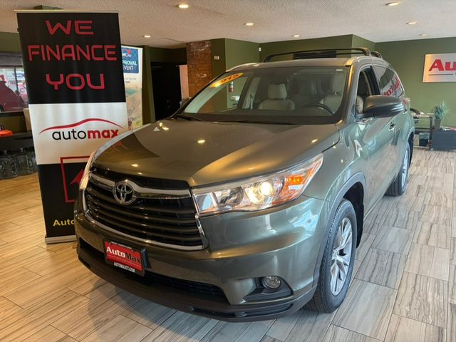 2015 Toyota Highlander XLE AWD photo