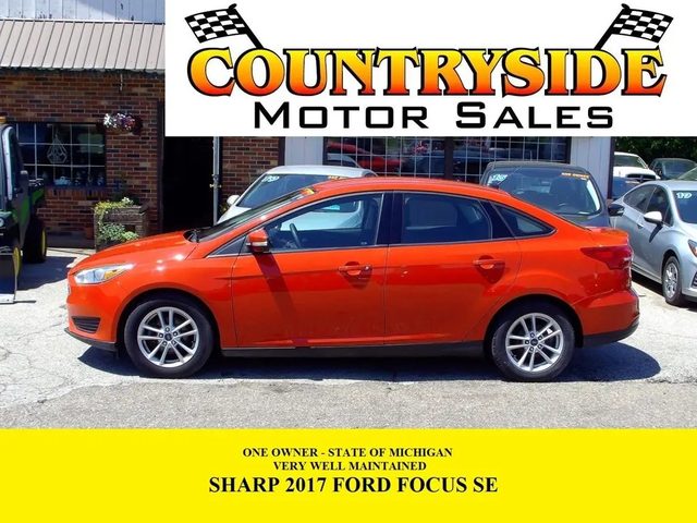 2017 Ford Focus SE FWD photo