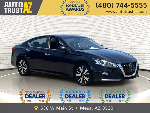 2022 Nissan Altima 2.5 SV FWD photo