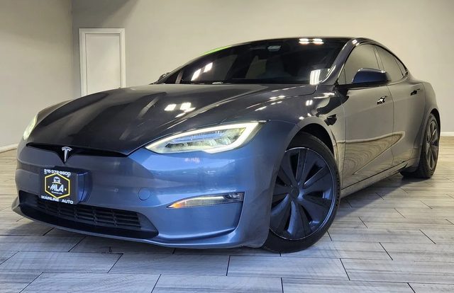 2022 Tesla Model S Plaid AWD photo
