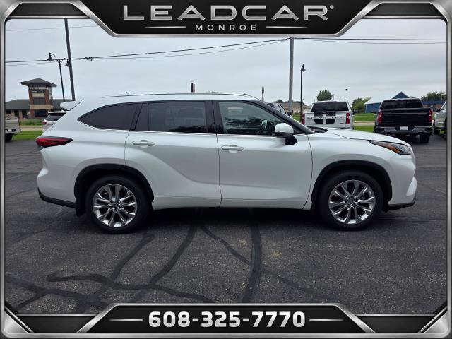 2022 Toyota Highlander Limited AWD photo