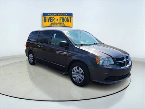 2019 Dodge Grand Caravan SE FWD photo