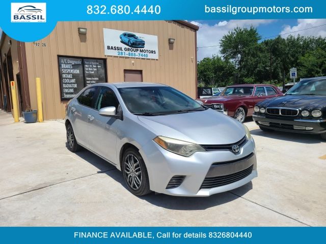 2016 Toyota Corolla LE FWD photo