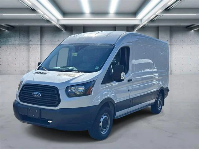 2018 Ford Transit Van RWD photo