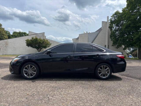 2017 Toyota Camry SE FWD photo