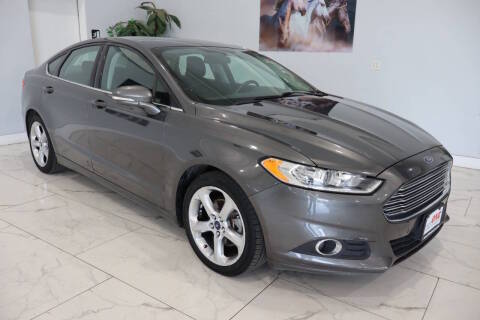 2016 Ford Fusion SE FWD photo