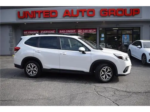 2023 Subaru Forester Premium AWD photo