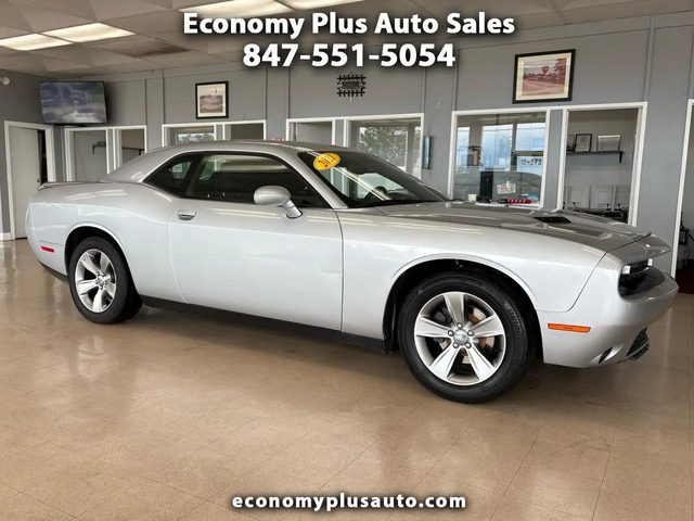 2021 Dodge Challenger SXT RWD photo