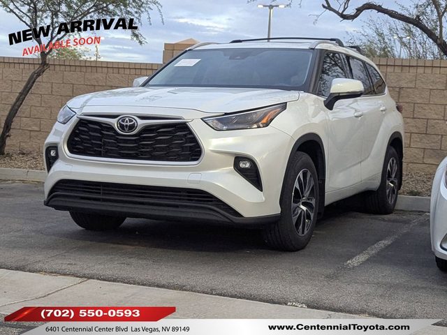 2022 Toyota Highlander XLE AWD photo