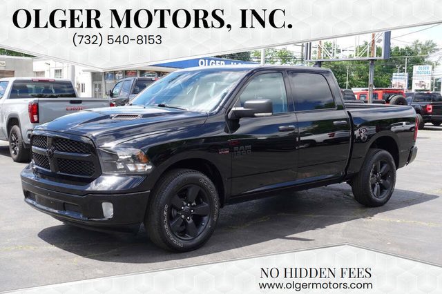 2022 Ram 1500 SLT 4WD photo