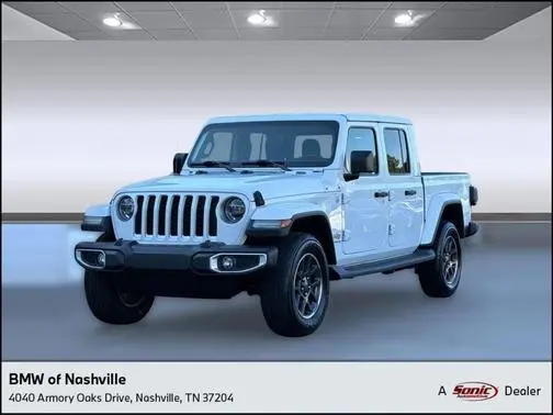 2022 Jeep Gladiator Overland 4WD photo