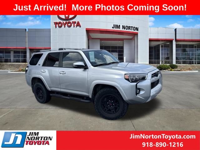 2023 Toyota 4Runner SR5 Premium 4WD photo