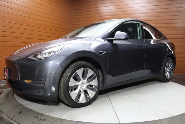 2023 Tesla Model Y Long Range AWD photo