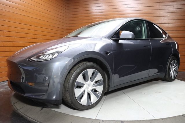 2023 Tesla Model Y Long Range AWD photo