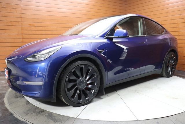 2023 Tesla Model Y Performance AWD photo