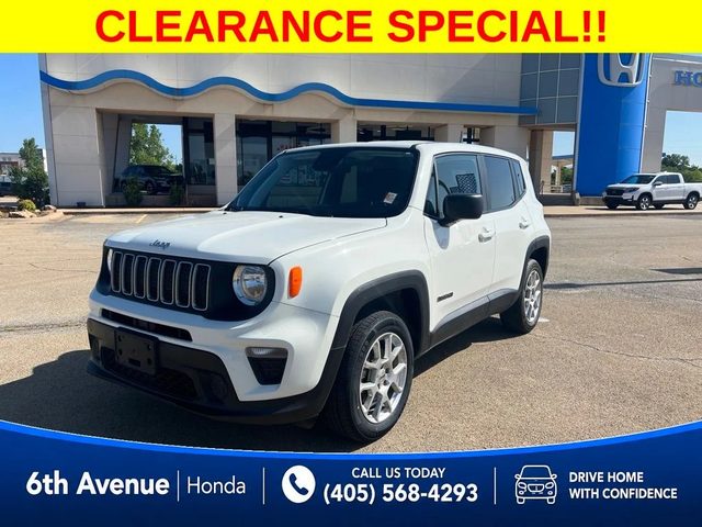 2023 Jeep Renegade Latitude 4WD photo