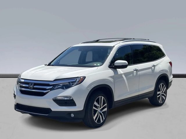 2016 Honda Pilot Touring AWD photo
