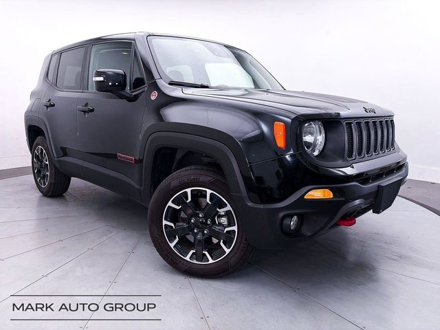 2023 Jeep Renegade Trailhawk 4WD photo