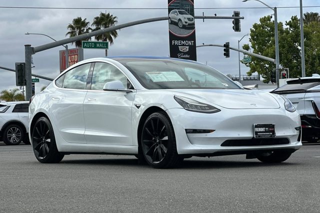 2018 Tesla Model 3 Long Range Battery AWD photo