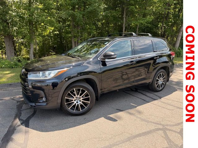 2017 Toyota Highlander SE AWD photo