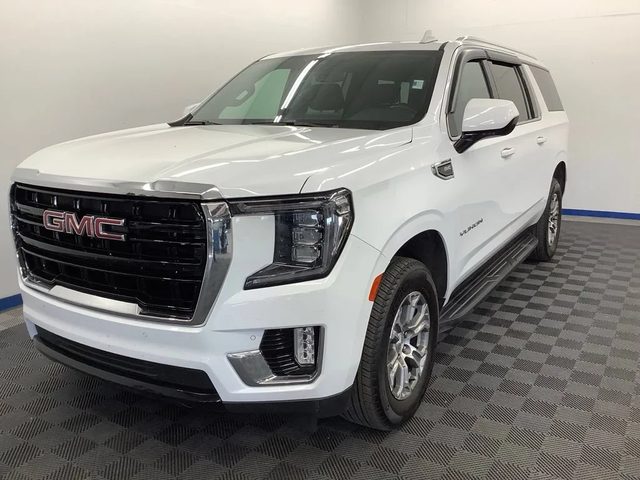 2022 GMC Yukon XL SLE 4WD photo