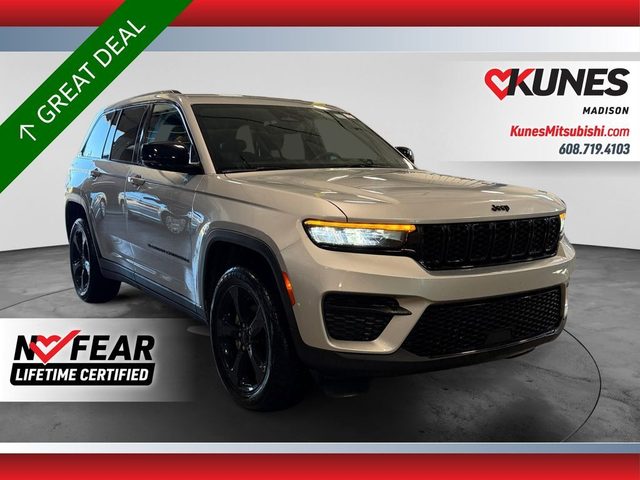 2023 Jeep Grand Cherokee Altitude 4WD photo