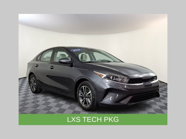 2023 Kia Forte LXS FWD photo