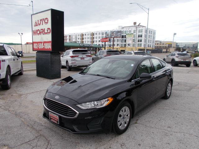 2020 Ford Fusion S FWD photo