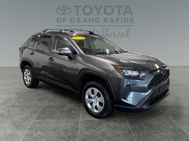 2020 Toyota RAV4 LE AWD photo