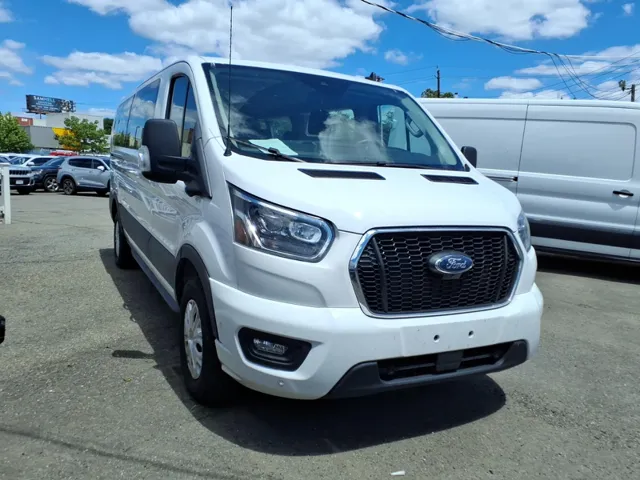2023 Ford Transit Passenger Wagon XLT RWD photo