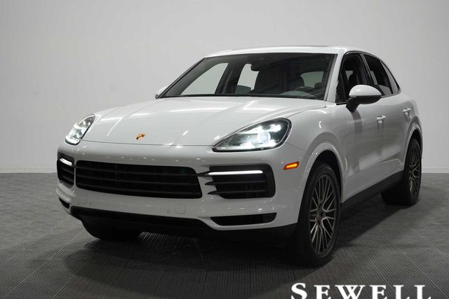 2022 Porsche Cayenne AWD photo