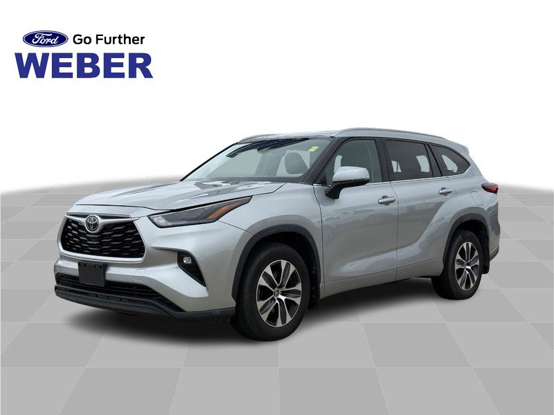 2022 Toyota Highlander XLE AWD photo