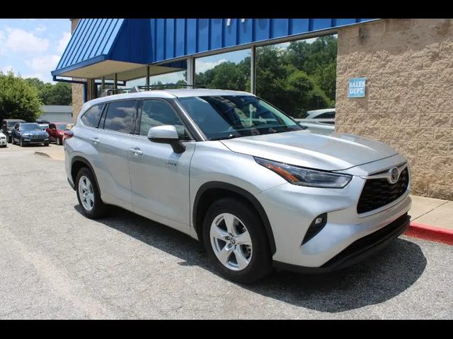 2021 Toyota Highlander Hybrid LE FWD photo