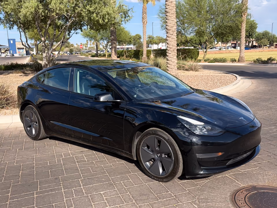 2022 Tesla Model 3 RWD photo