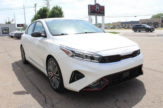 2023 Kia Forte GT FWD photo