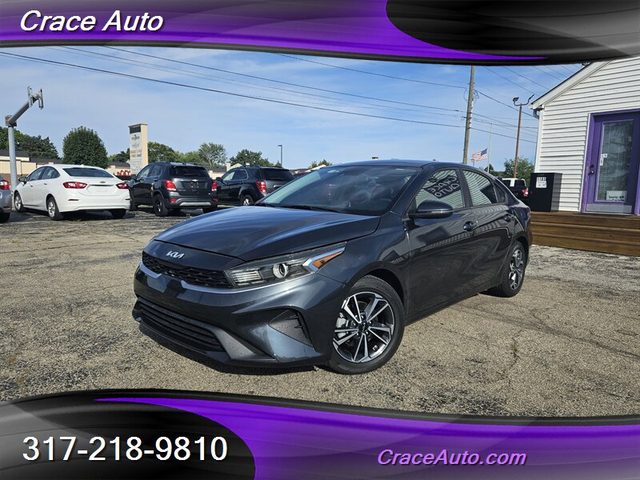 2022 Kia Forte LXS FWD photo