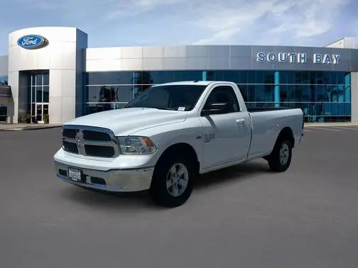 2019 Ram 1500 SLT 4WD photo