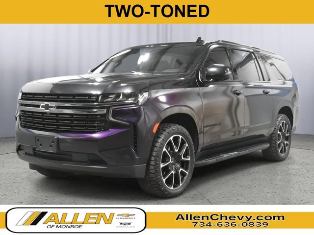 2022 Chevrolet Suburban RST 4WD photo