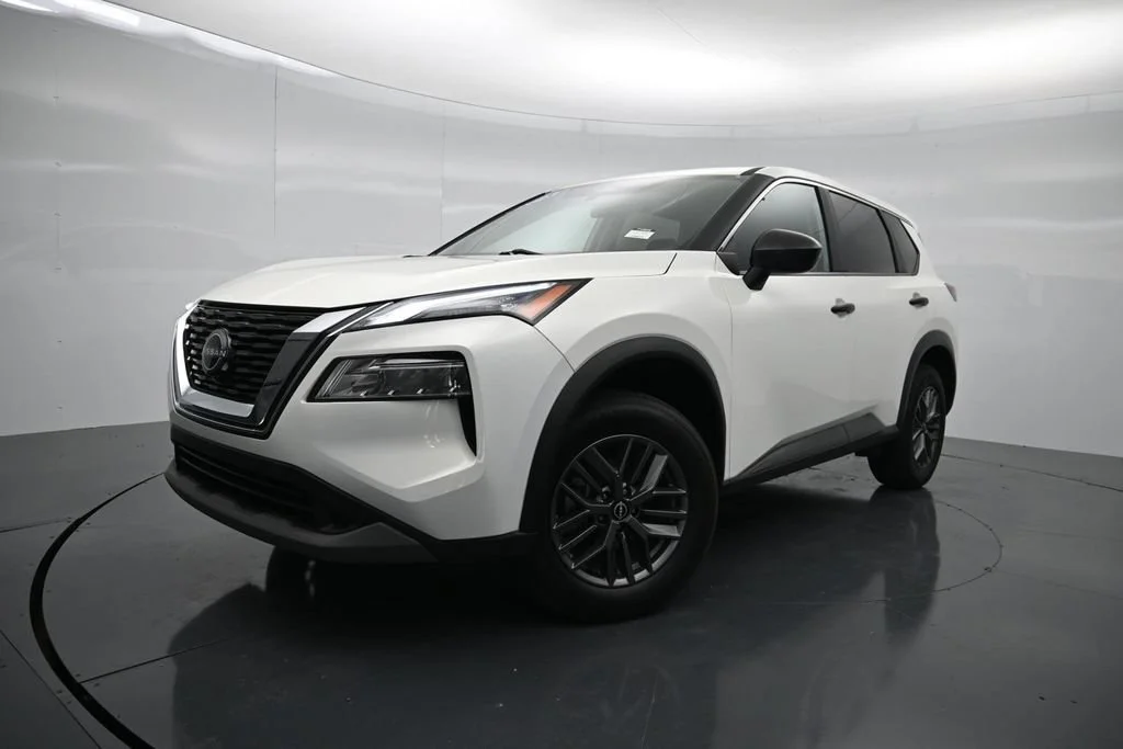 2023 Nissan Rogue S FWD photo