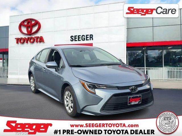 2023 Toyota Corolla LE FWD photo