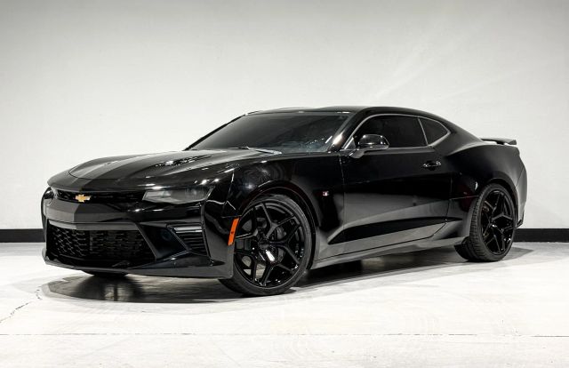 2016 Chevrolet Camaro 2SS RWD photo