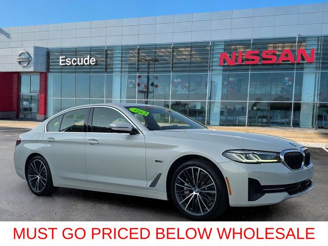 2023 BMW 5 Series 530e xDrive AWD photo