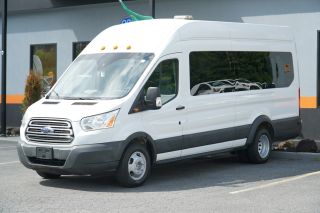 2018 Ford Transit Passenger Wagon RWD photo