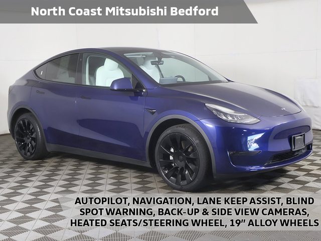 2022 Tesla Model Y Long Range AWD photo