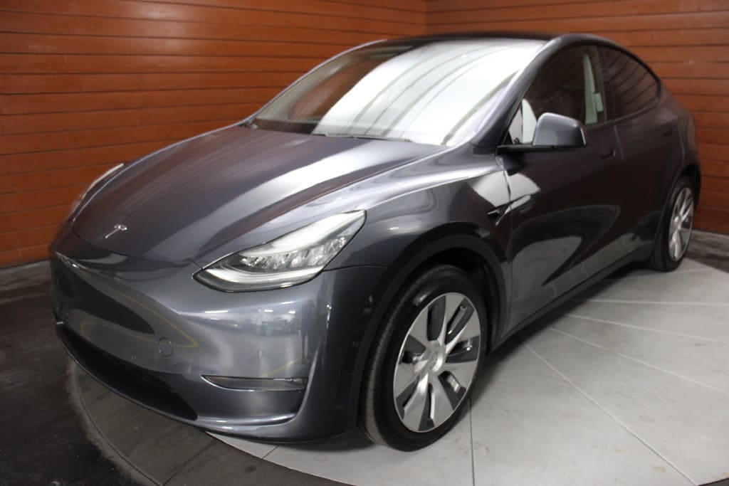 2020 Tesla Model Y Long Range AWD photo