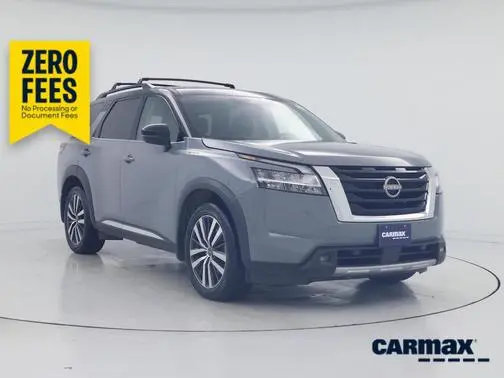 2022 Nissan Pathfinder Platinum 4WD photo