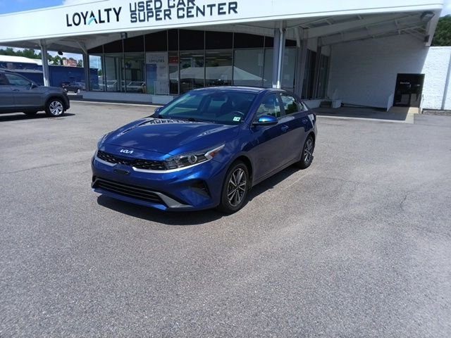 2023 Kia Forte LXS FWD photo