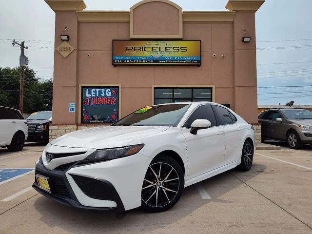 2021 Toyota Camry SE FWD photo